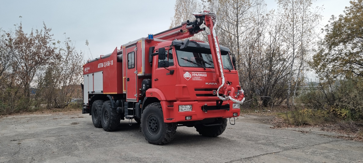 Автомобиль пенного пожаротушения с мачтой АПТМ-3,0-50-18 на шасси КАМАЗ 43118 (6х6)