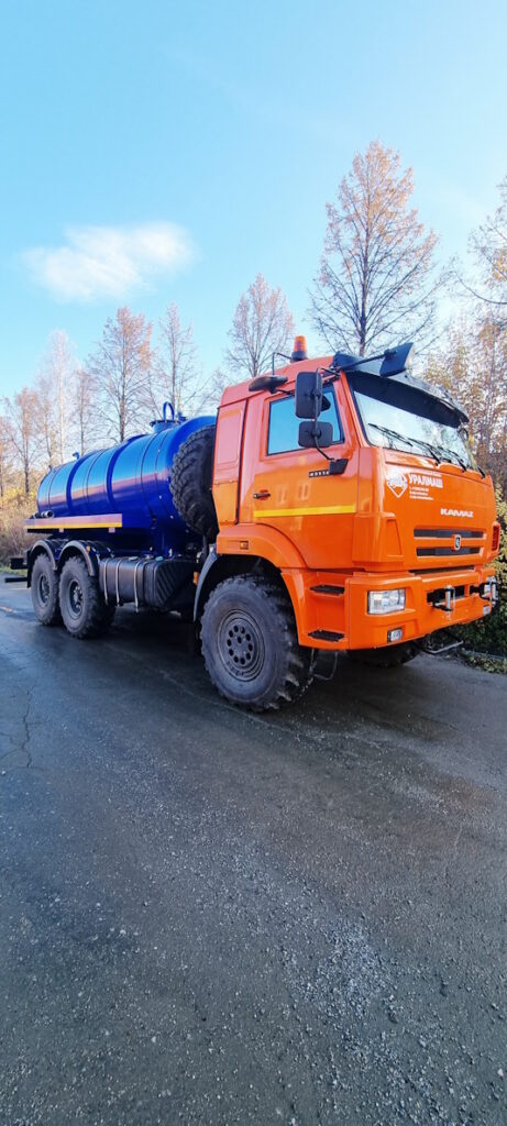 Вакуумная машина МВ-10 на шасси КАМАЗ 43118
