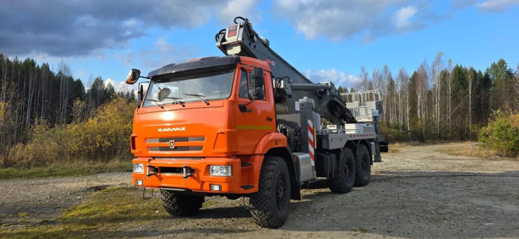 Автовышка Novas-460 на шасси Камаз 43118